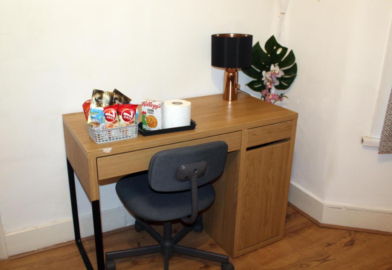 Cozy Rooms Or Apartment In London Townhouse Fast Links To Central Zewnętrze zdjęcie